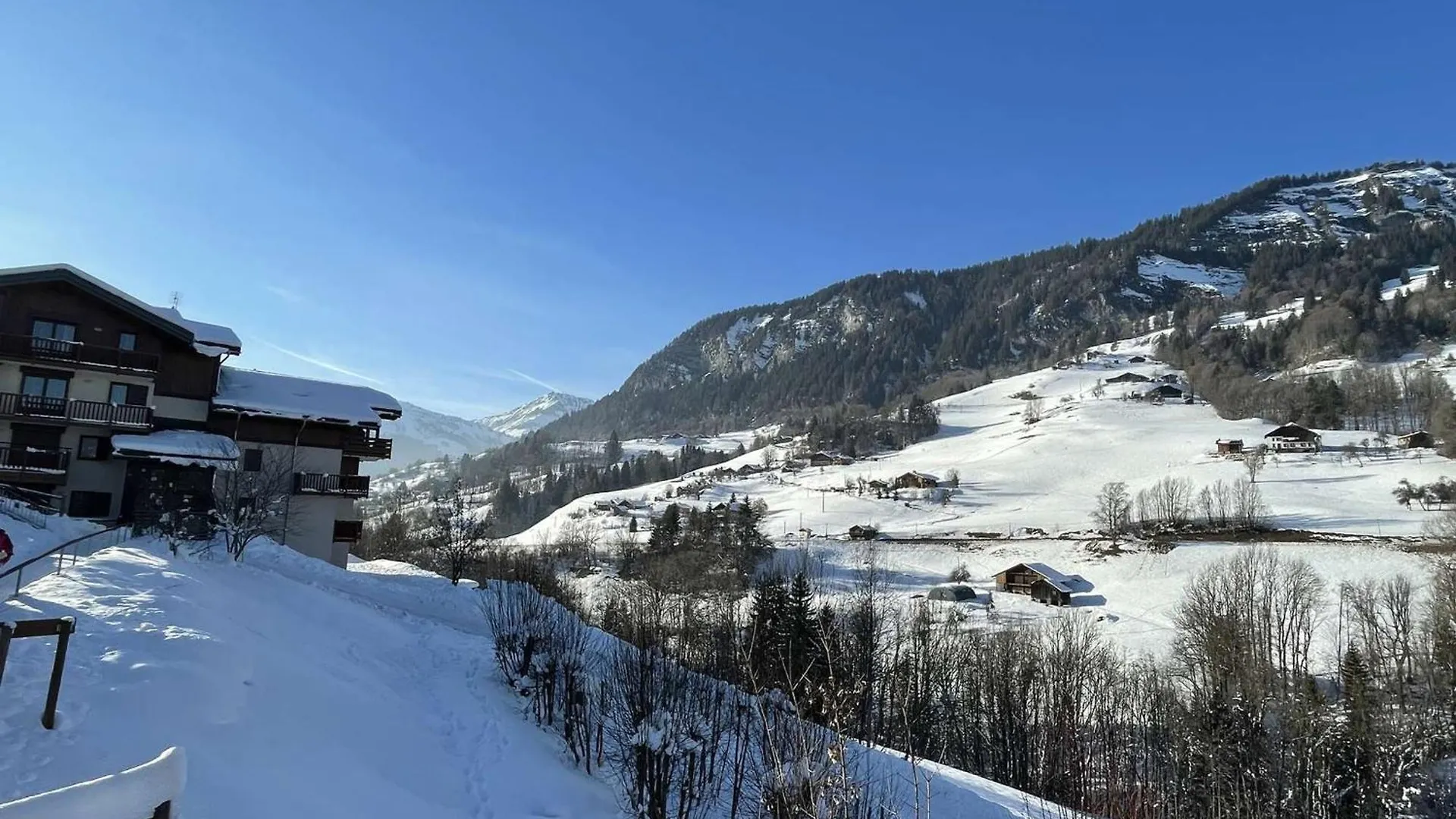 Appartement Cosy A Flumet, Pieds Des Pistes, 4 Pers., Piscine, Parking, Minibox Wifi. - Fr-1-603-75 0*, Flumet France