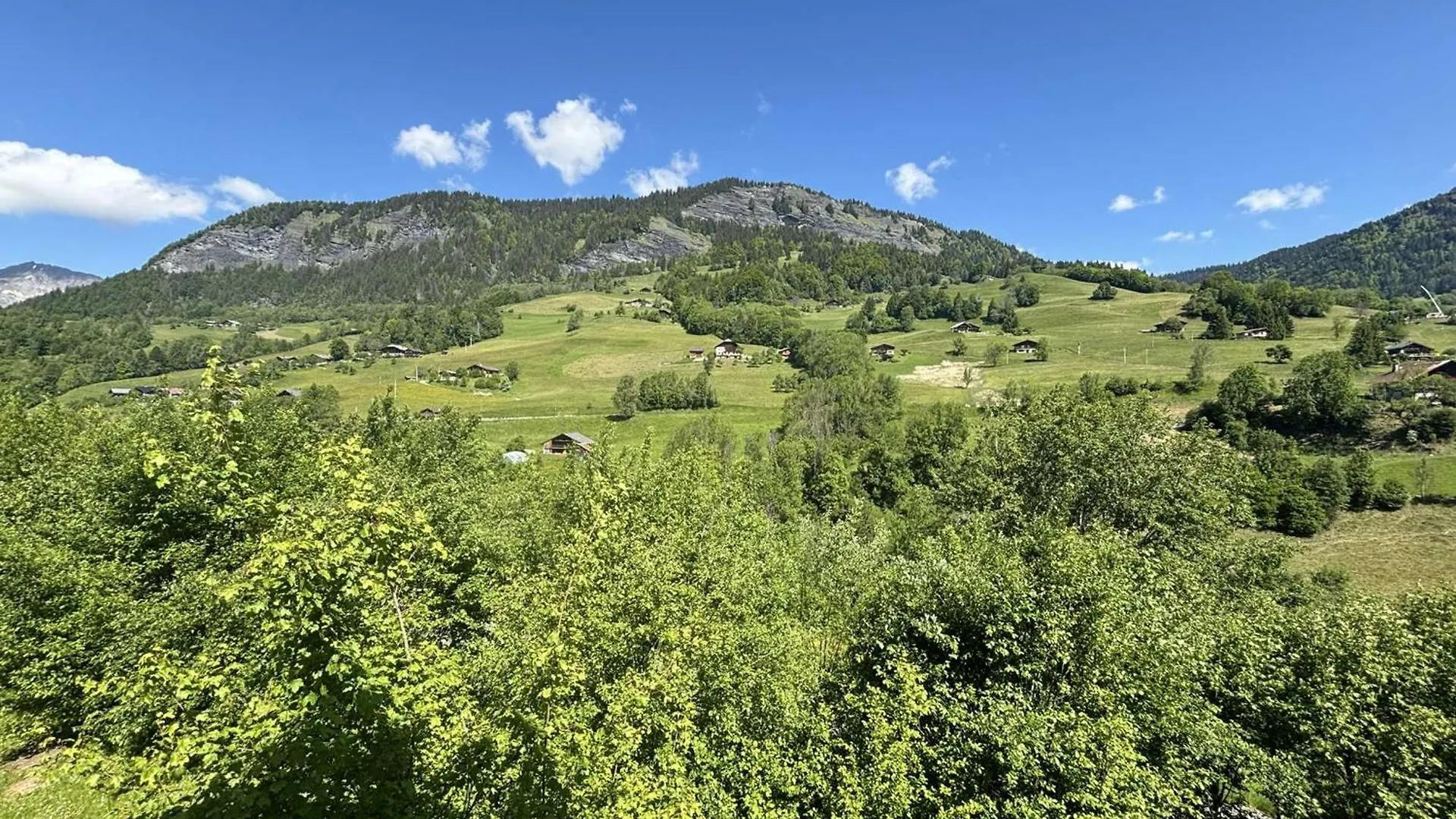 Apartment Appartement Cosy A Flumet, Pieds Des Pistes, 4 Pers., Piscine, Parking, Minibox Wifi. - Fr-1-603-75